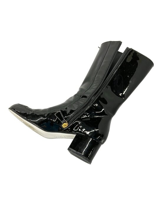 Chanel Calfskin CC Chain Logo Clover Gold Chain Charms Black  Chanel 1 2C Ready Black CC Logo Gold Leather Boot